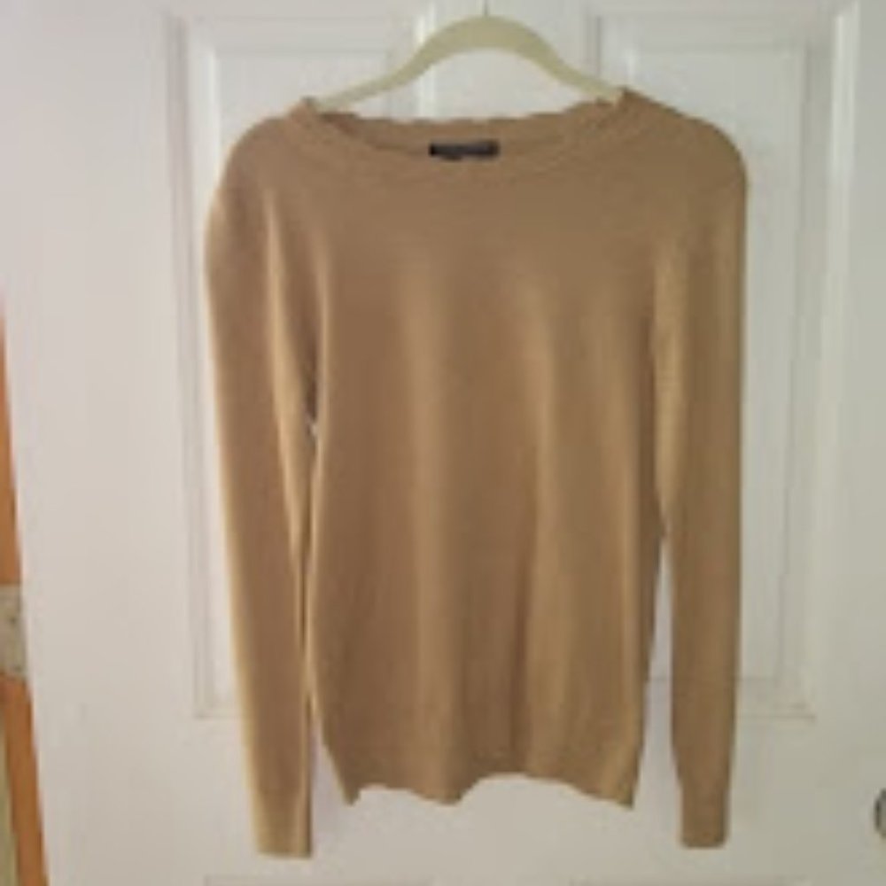 BANANA REPUBLIC FOREVE YARN  COTTON BLEND CAMEL SWEATER